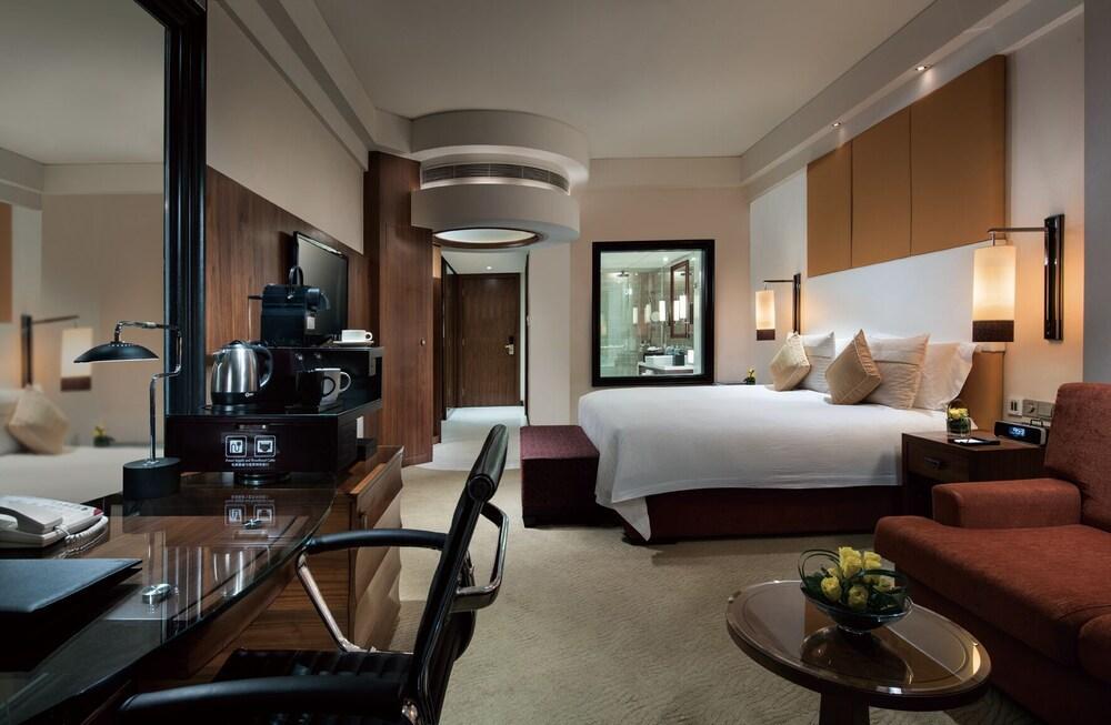 Grand Millennium Shanghai Hongqiao Exterior photo
