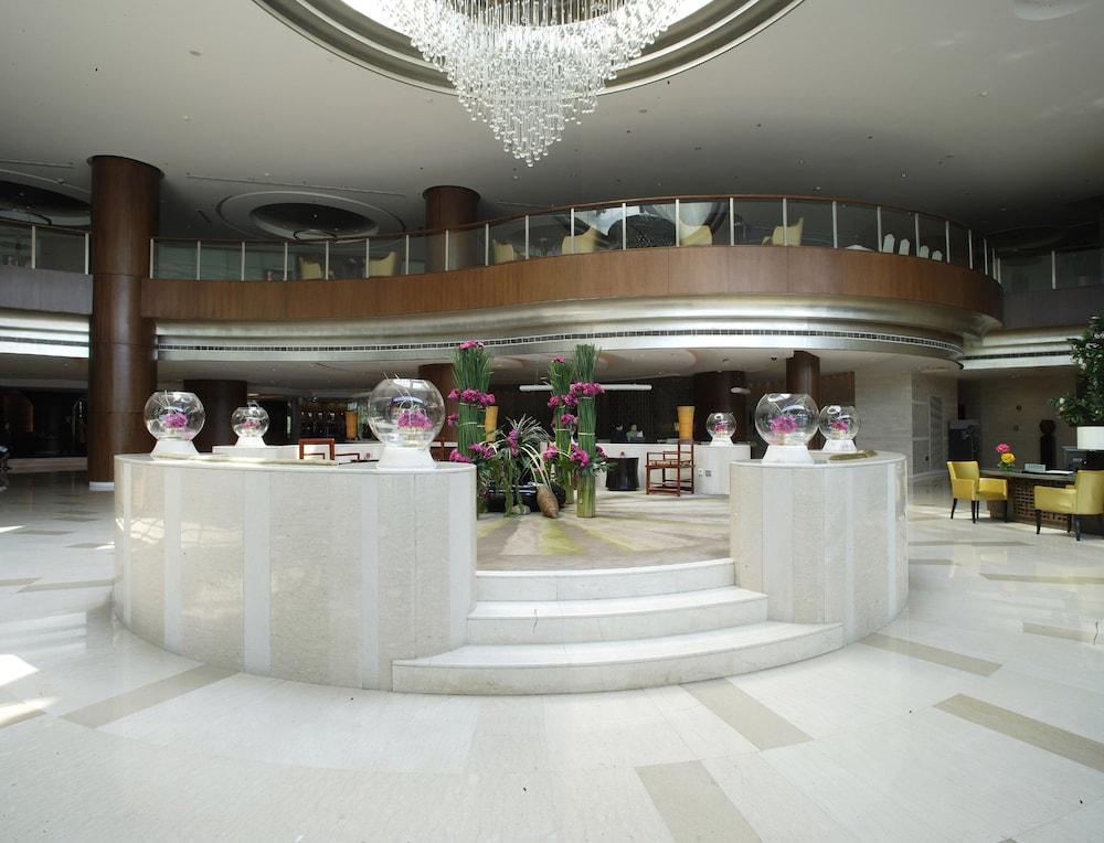 Grand Millennium Shanghai Hongqiao Exterior photo